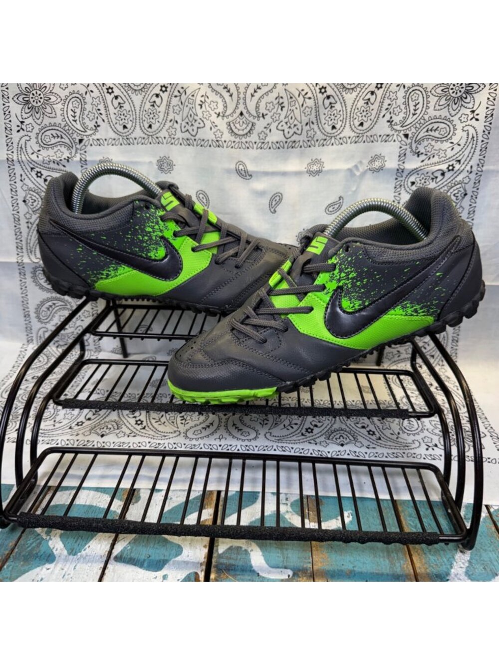 Rare Nike 5 Bomba Mens Size 6.5 Soccer Football Shoes Black/Volt 415130-004 EUC
